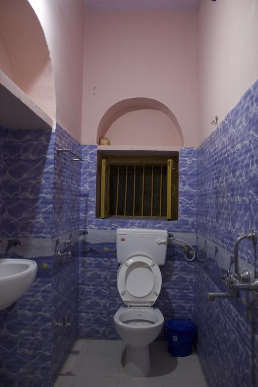 Yogi Lodge Βαρανάσι Εξωτερικό φωτογραφία