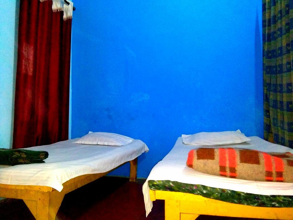 Yogi Lodge Βαρανάσι Εξωτερικό φωτογραφία