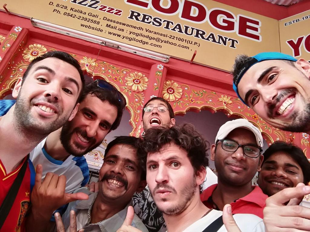 Yogi Lodge Βαρανάσι Εξωτερικό φωτογραφία